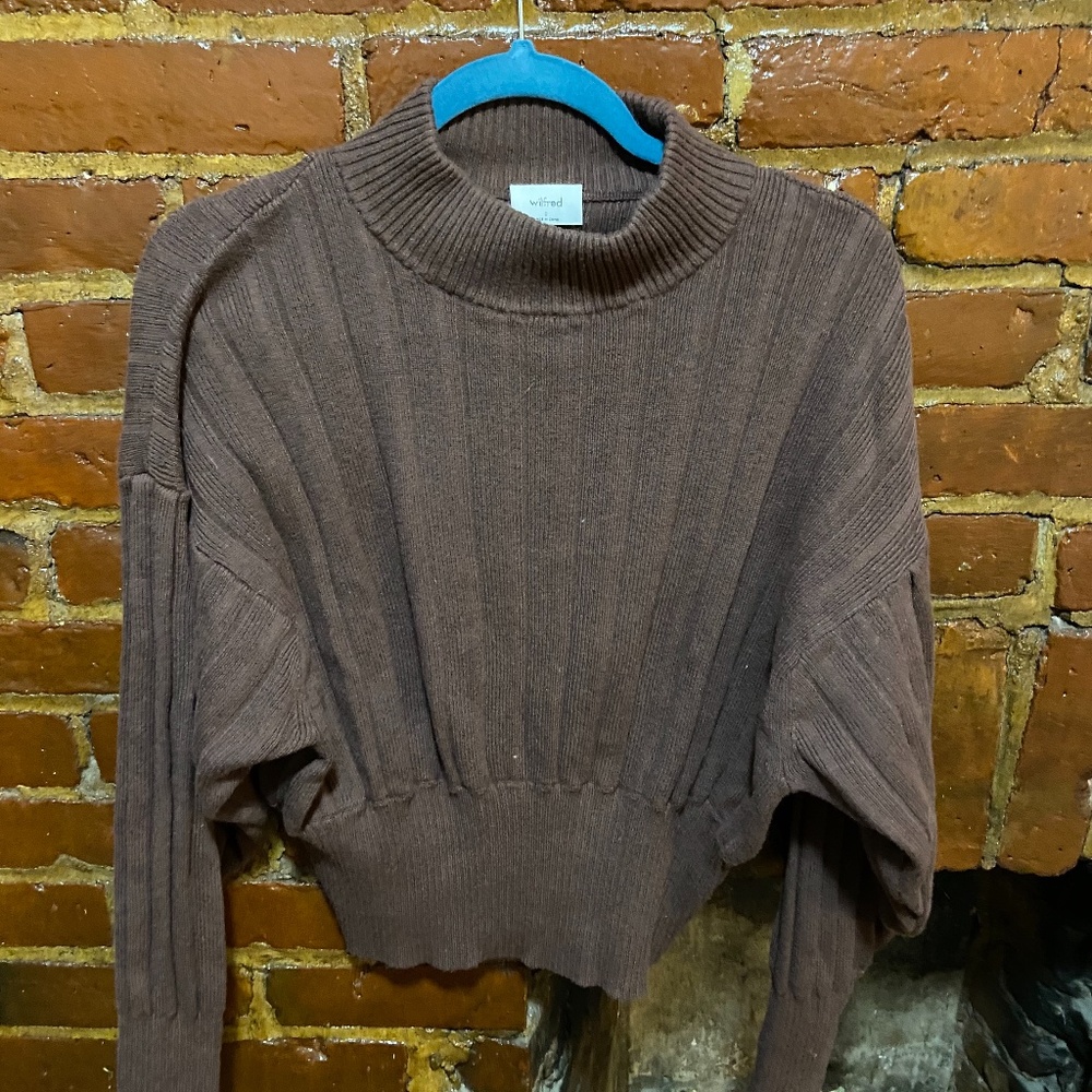 Aritzia mock neck sweater